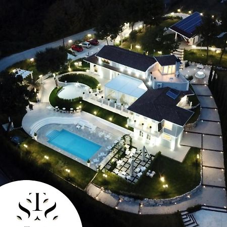Tenuta Santo Stefano Azienda Agrituristica Santo Stefano del Sole Dış mekan fotoğraf