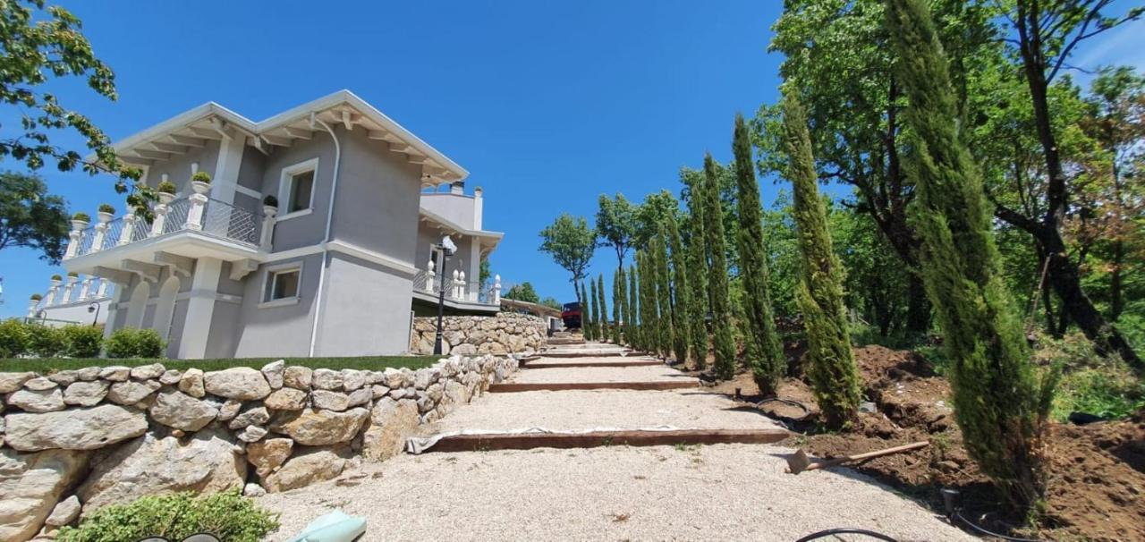 Tenuta Santo Stefano Azienda Agrituristica Santo Stefano del Sole Dış mekan fotoğraf